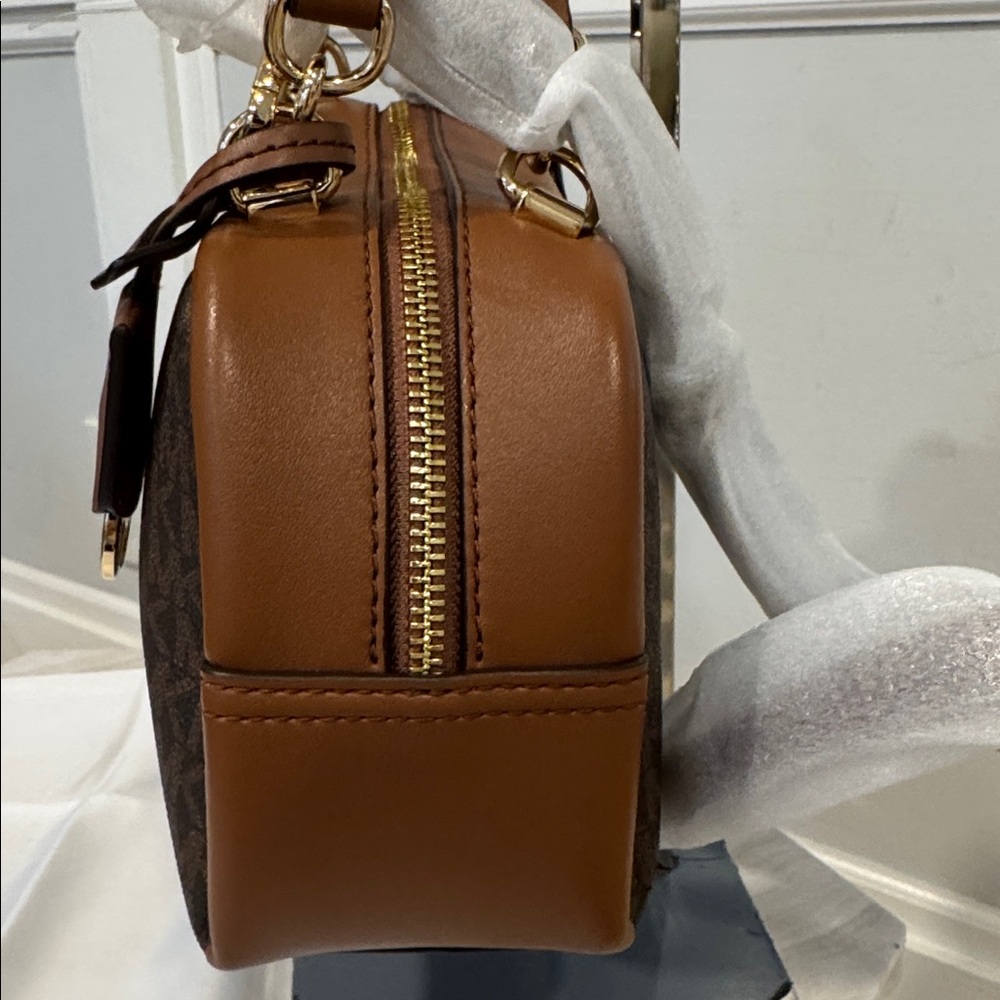 Michael Kors Bag Jet Set Signature Brown Leather Satchel Crossbody - Picture 5 of 16
